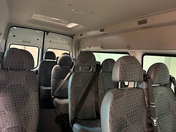 Ford Transit T370 Minibuss 2.2 TDCi RWD 11 of 11