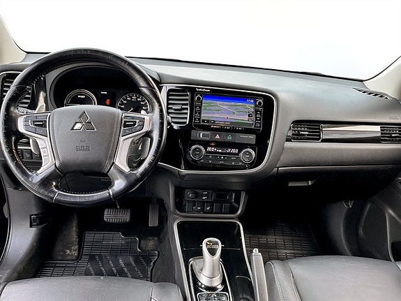 Mitsubishi Outlander 6 of 15