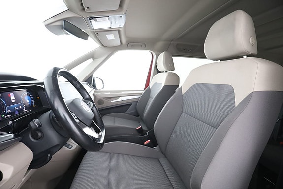 Volkswagen Multivan 11 of 30