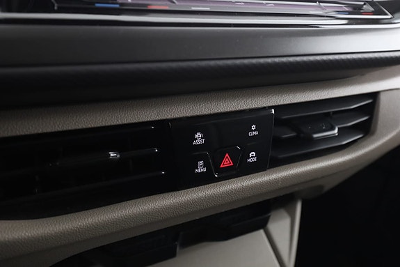 Volkswagen Multivan 25 of 30