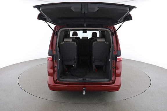 Volkswagen Multivan 17 of 30