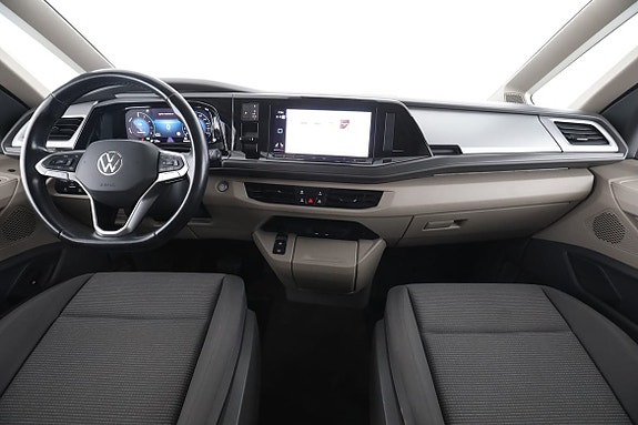 Volkswagen Multivan 13 of 30