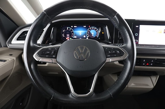 Volkswagen Multivan 19 of 30