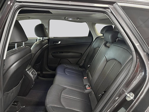 Kia Optima 9 of 15