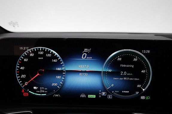 Mercedes-Benz EQB300 16 of 27