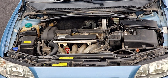 Volvo V70 4 of 8