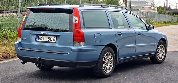 Volvo V70 5 of 8