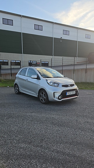 Kia Picanto 4 of 5