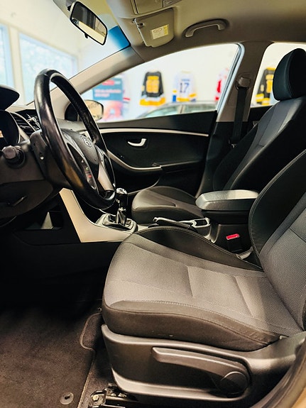 Hyundai i30 10 of 20