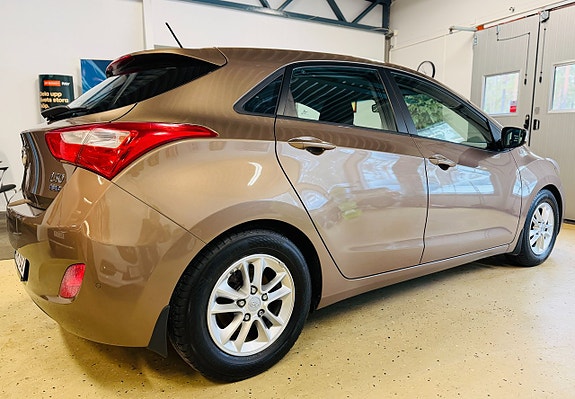 Hyundai i30 8 of 20