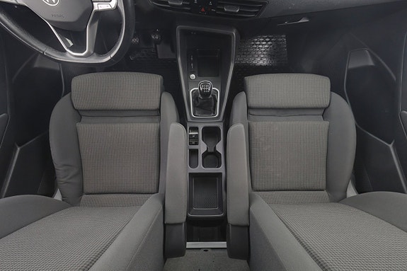 Volkswagen Caddy 13 of 27
