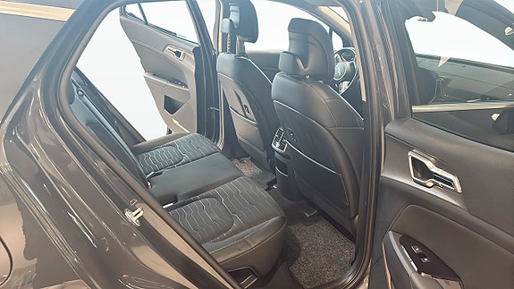 Kia Sportage 5 of 9