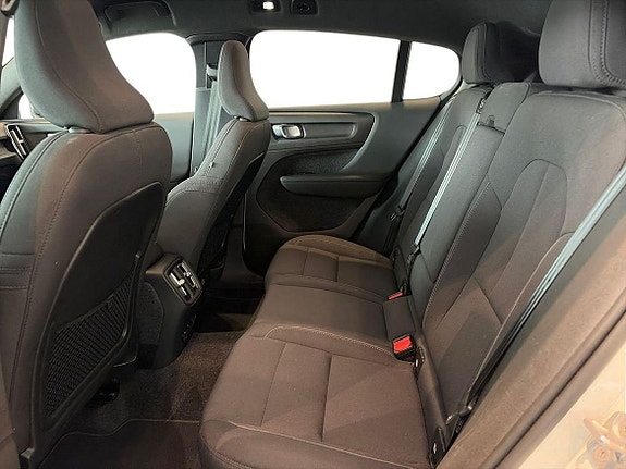 Volvo C40 9 of 26