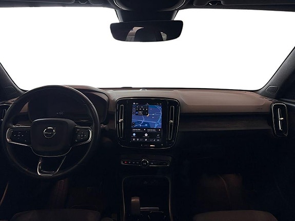 Volvo C40 8 of 26