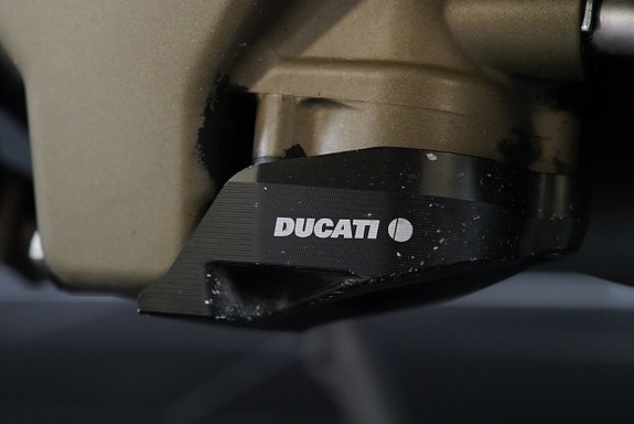 Ducati Streetfighter V4 22 of 28