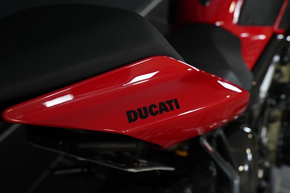Ducati Streetfighter V4 16 of 28