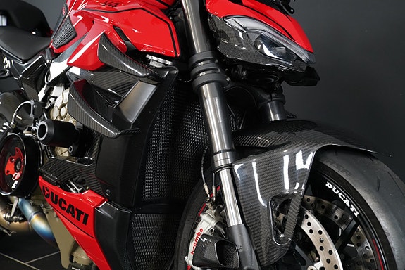 Ducati Streetfighter V4 7 of 28