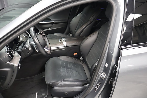 Mercedes-Benz C300 e 8 of 22