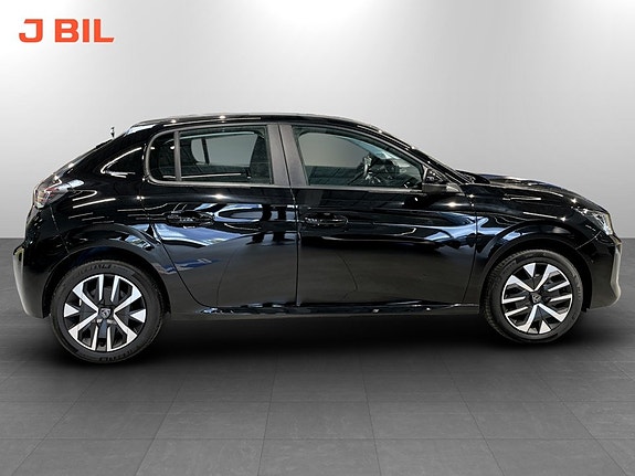 Peugeot 208 13 of 15