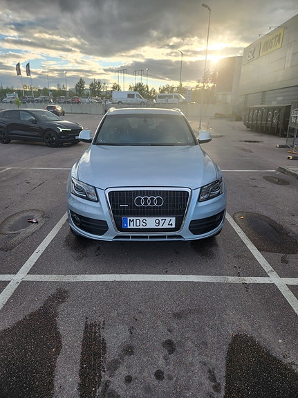 Audi Q5 2 of 10