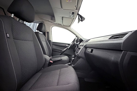 Volkswagen Caddy Maxi 16 of 25