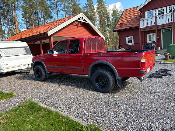 Ford Ranger 3 of 7