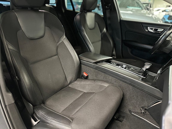 Volvo V60 Cross Country 16 of 30