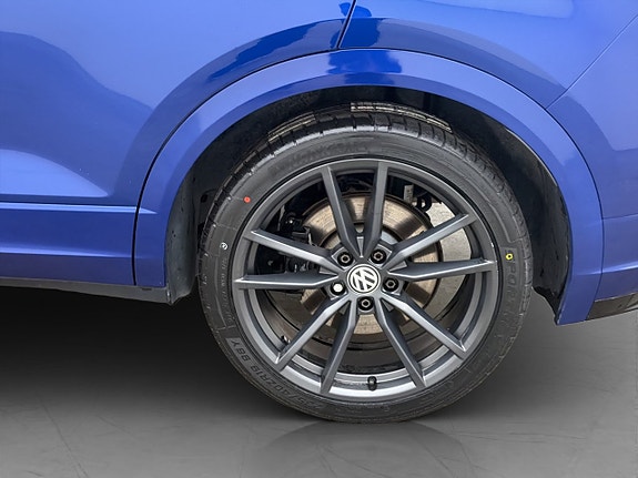 Volkswagen T-Roc 30 of 30