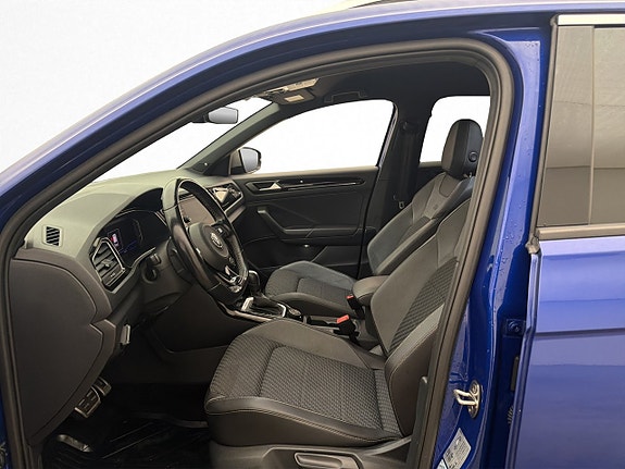 Volkswagen T-Roc 12 of 30