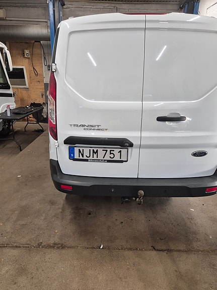 Ford Transit Connect 5 of 12