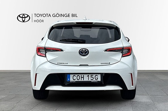 Toyota Corolla 5 of 11