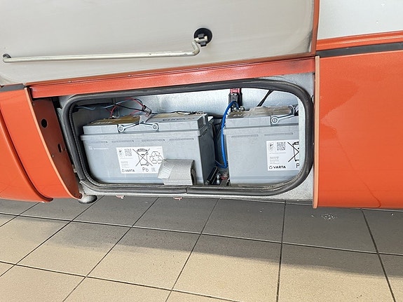 Bürstner SOLANO 710 (TRUMA+3.0L+Kedja+Ugn) 9 of 30