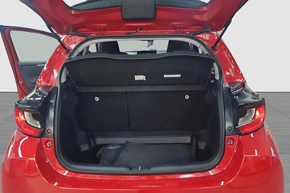 Toyota Yaris 11 of 11