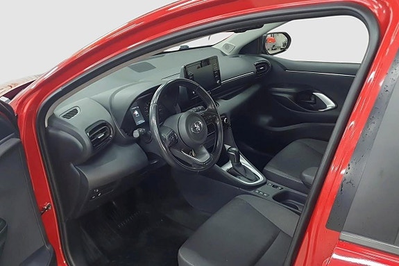 Toyota Yaris 7 of 11