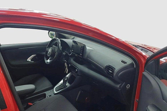 Toyota Yaris 6 of 11