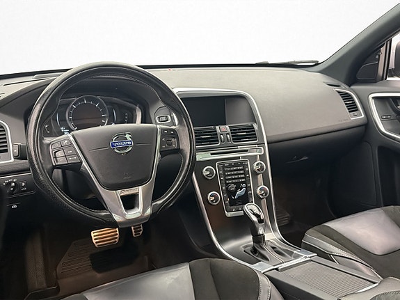 Volvo XC60 11 of 27