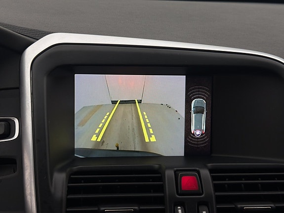 Volvo XC60 19 of 27