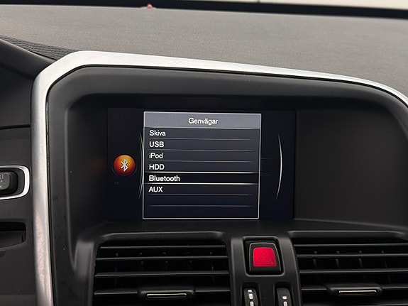 Volvo XC60 22 of 27