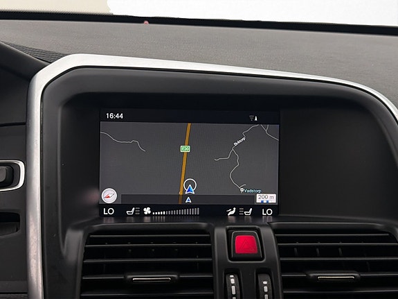 Volvo XC60 20 of 27