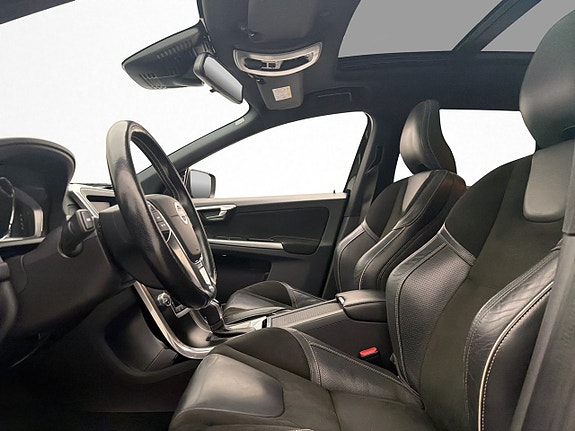 Volvo XC60 9 of 27