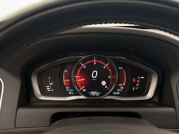 Volvo XC60 16 of 27