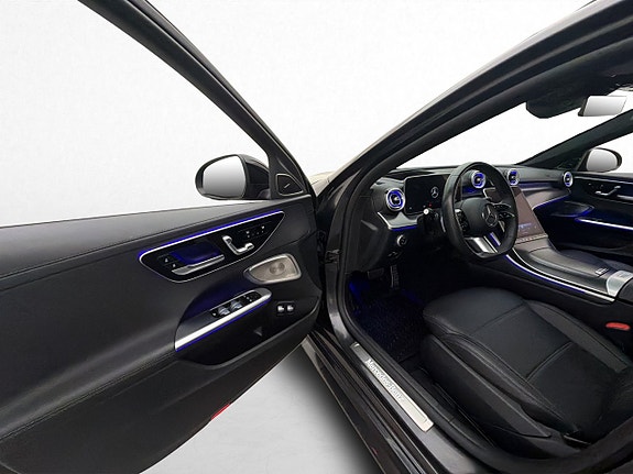 Mercedes-Benz C300 e 8 of 30