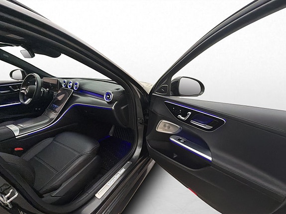 Mercedes-Benz C300 e 13 of 30