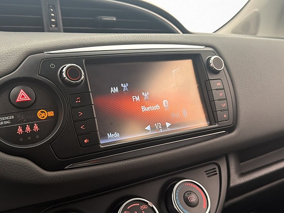 Toyota Yaris 17 of 26