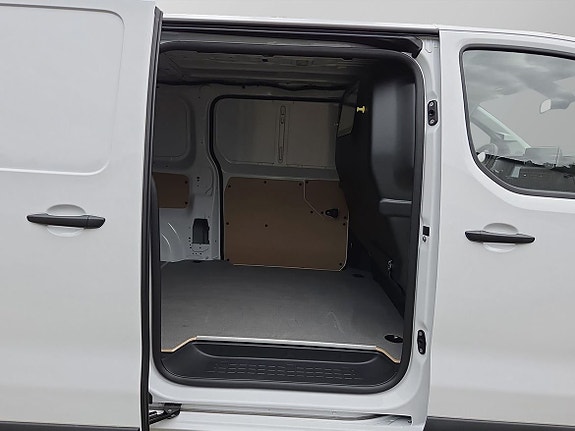 Toyota Proace 9 of 11