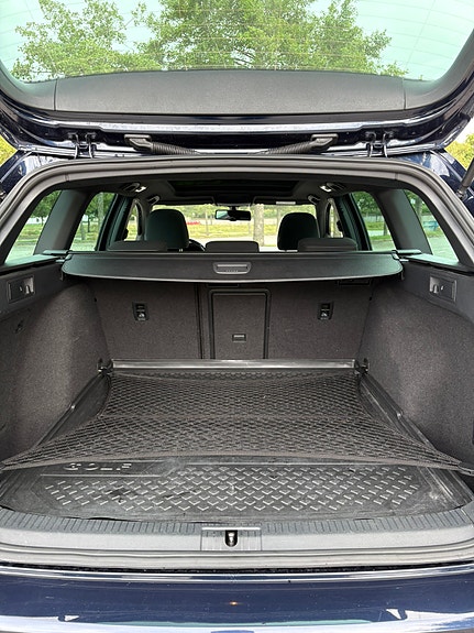 Volkswagen Golf VII 8 of 8