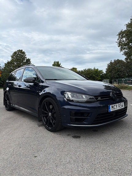 Volkswagen Golf VII 4 of 8