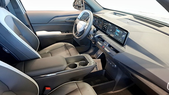 Kia EV5 3 of 12