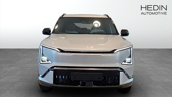 Kia EV5 8 of 12