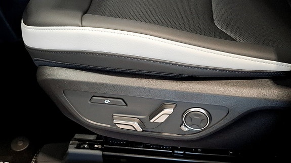 Kia EV5 10 of 12
